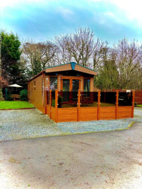 11 Burnside Lodge
